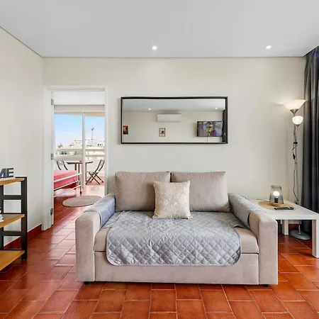 アパート Vista Mar 7 *